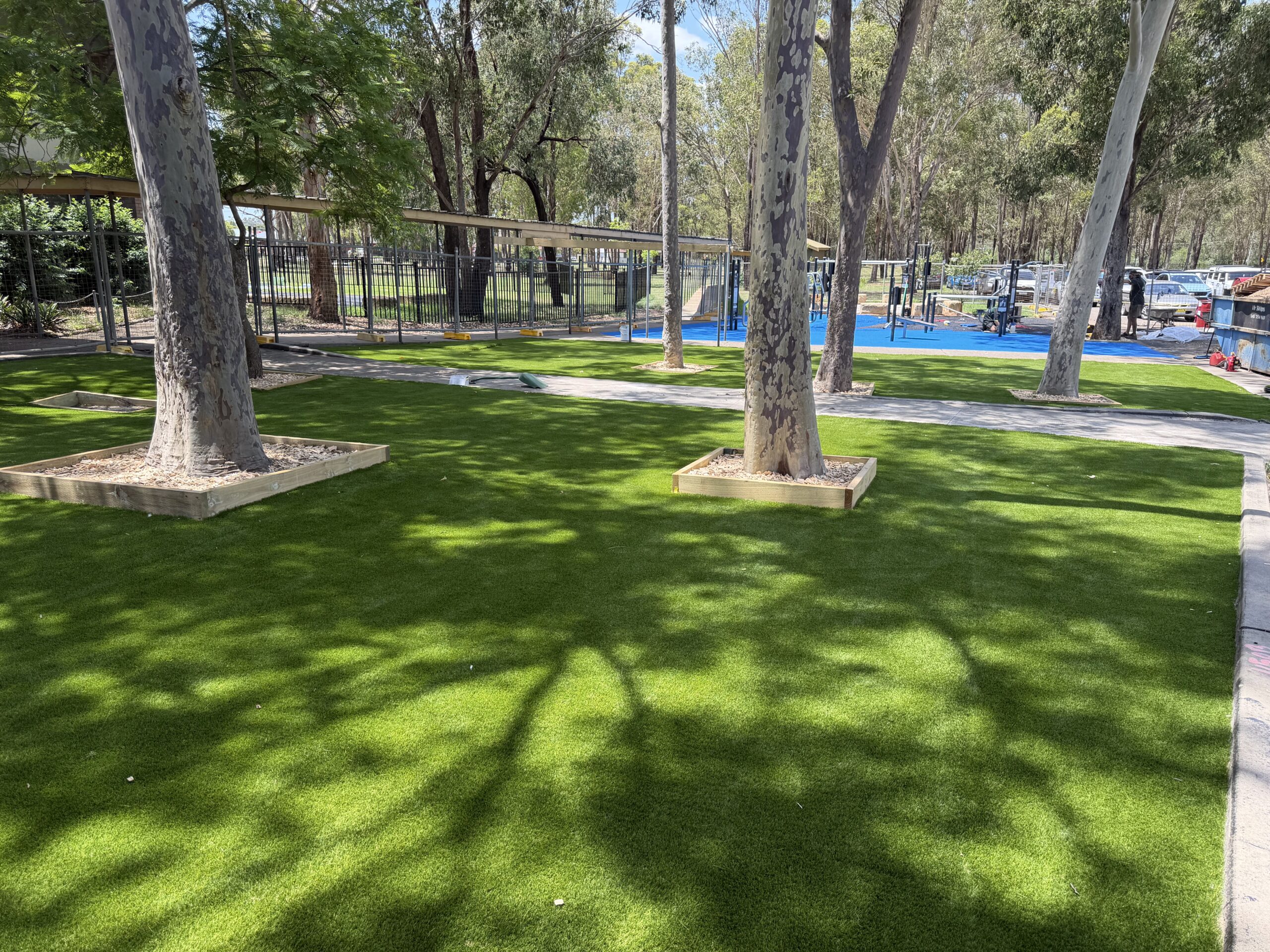 clean and maintain synthetic grass